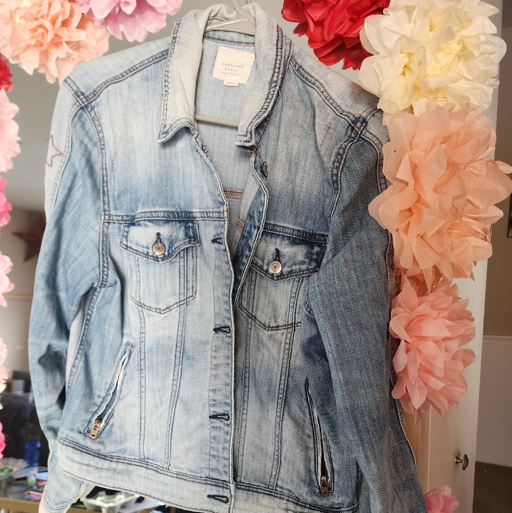 American Eagle Outfitters Light Blue Jean Jacket